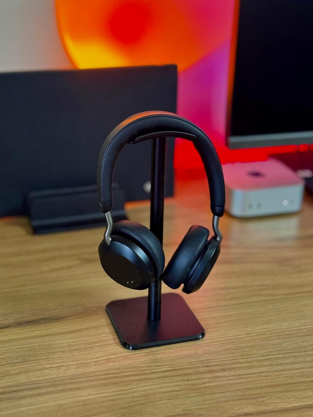 Sleek Gaming Headphone Holder
